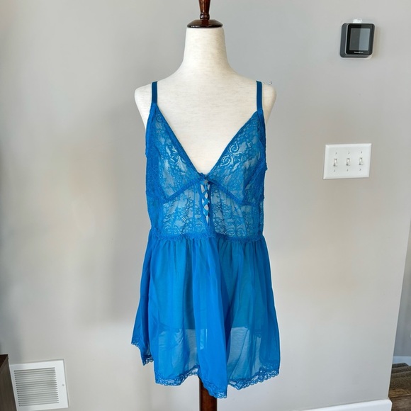 Like New! Adore Me Sexy Lace Night Gown Top with Bow Details - Teal - Picture 4 of 7